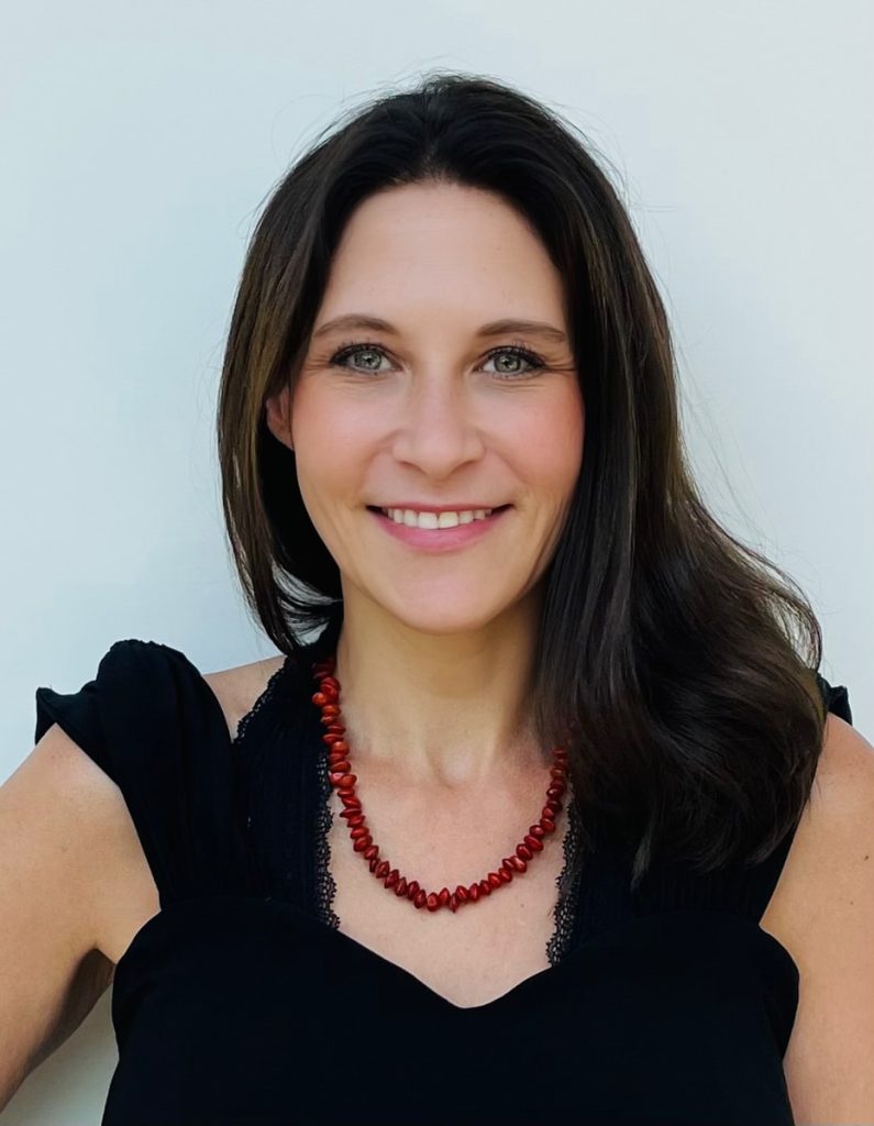 Portrait of Mia Grefe for U.S. Bodycontour & Wellness Center in Iowa City, IA.